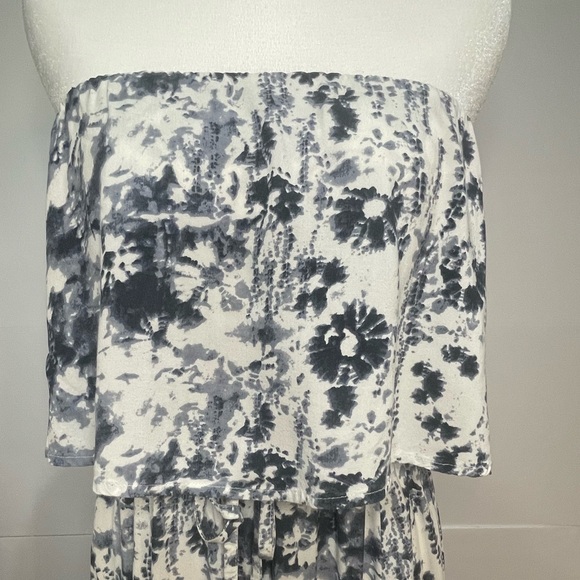 Japna Blue Gray and White Strapless Sundress Resort Wear - Picture 4 of 8